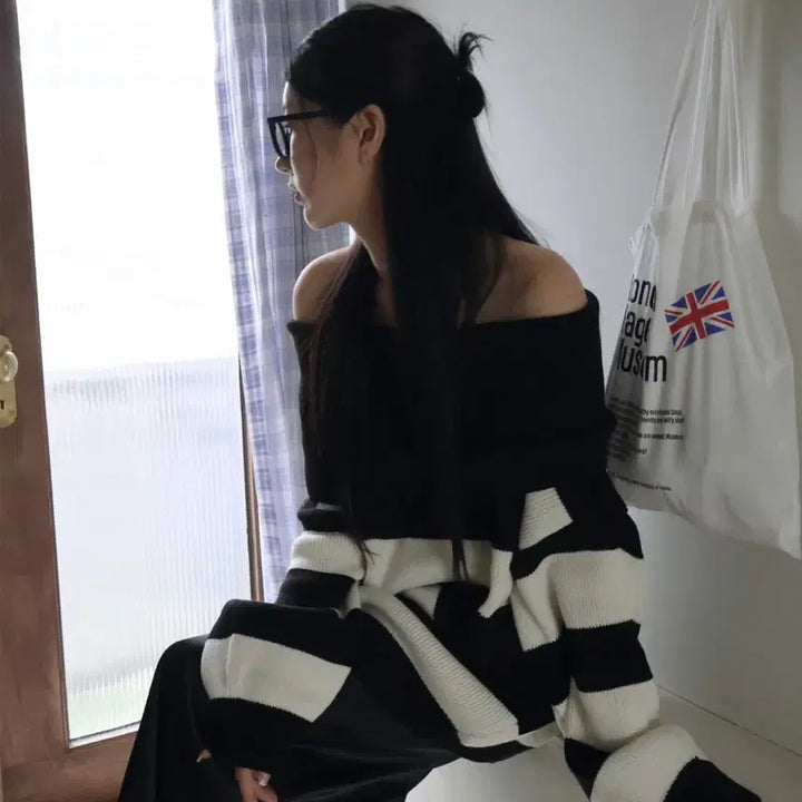 [BUNJANG] Lap Off-Shoulder Knit / 프롬뮤즈 랩 오프숄더 니트