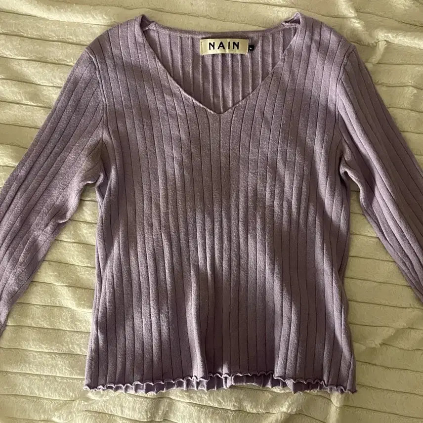 [BUNJANG] NAIN V-Neck Ribbed Knit / NAIN  브이넥 골지 니트