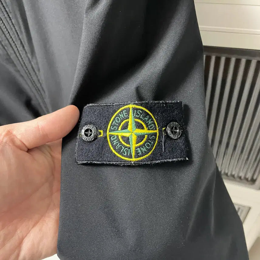 [BUNJANG] Stone Island Softshell Primaloft Padded Jacket Black Large / 스톤아일랜드 소프트쉘 프리마로프트 패딩점퍼 731541627 V0029