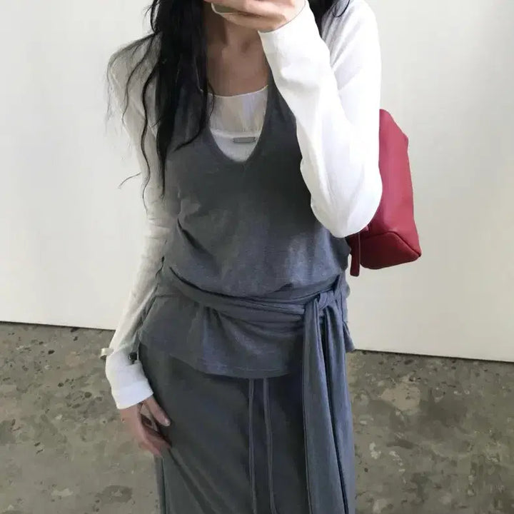 [SOLD OUT] 새상품) 어반더스 홀터넥 나시/ 스커트 세트