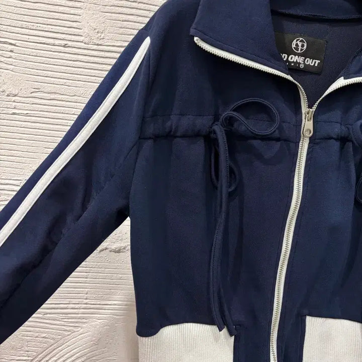 [BUNJANG] ODD ONE OUT Crop Zip-up Jacket / 오드원아웃 집업 크롭 자켓