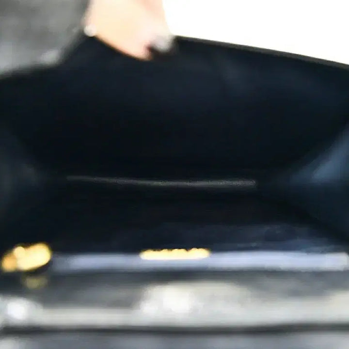 [BUNJANG] Fendi Woven Crossbody Bag / 펜디 위빙 크로스백 (정품)