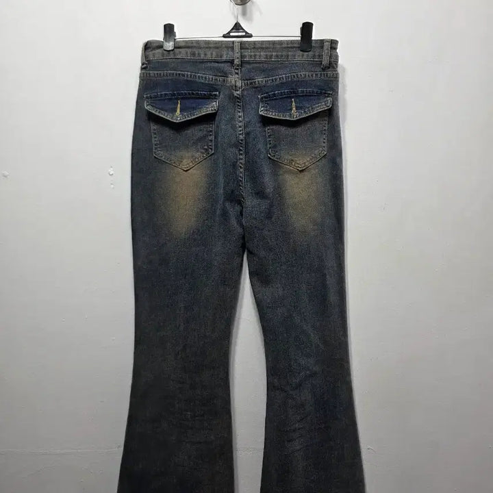 [BUNJANG] SHINe Vintage Washed Denim Bootcut Jeans / SHINe 빈티지 워싱 데님 부츠컷 여성 S