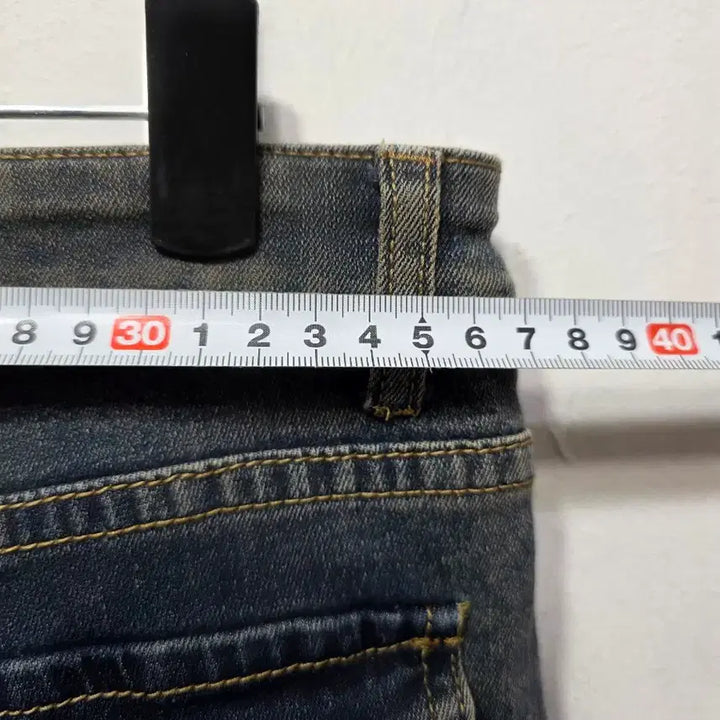 [BUNJANG] SHINe Vintage Washed Denim Bootcut Jeans / SHINe 빈티지 워싱 데님 부츠컷 여성 S