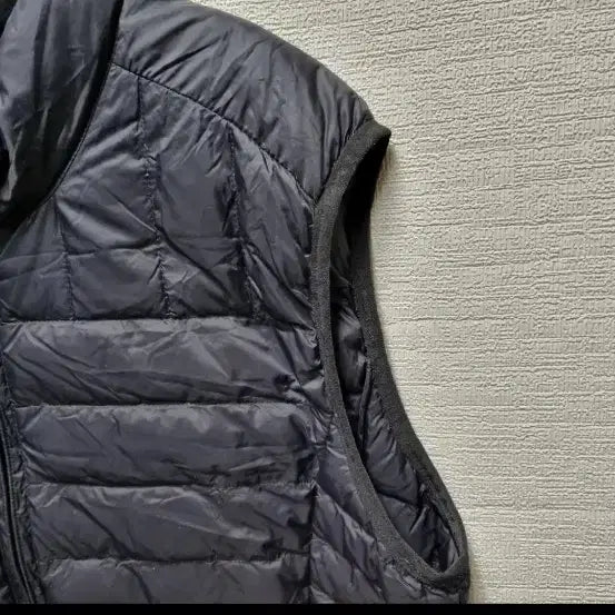 [BUNJANG] Black Lightweight Padded Vest - Size L / p435 경량 블랙 패딩 조끼