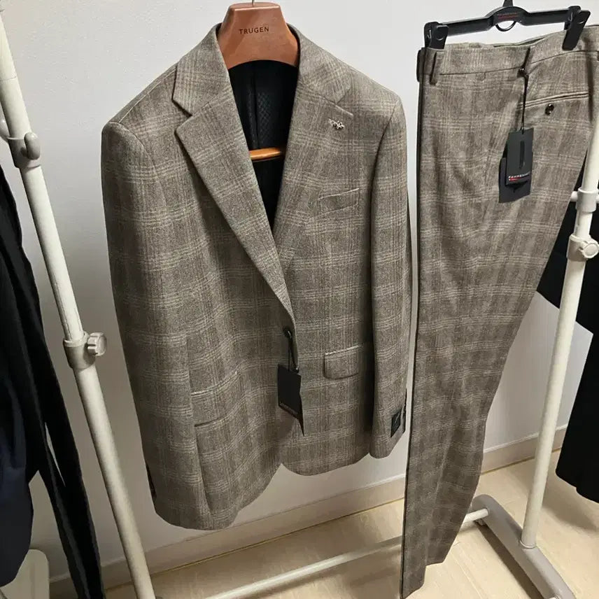 [BUNJANG] Sieg Fahrenheit Suit Set - Beige - New / 파렌하이트 이태리 말라네 원단 정장세트