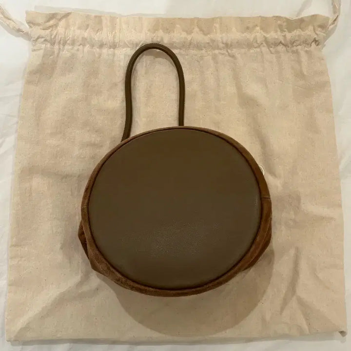 [SOLD OUT] 미닛뮤트 토보백 우디