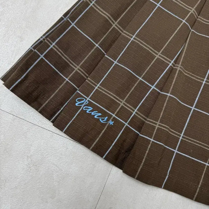 [BUNJANG] Vans Brown Check Pleated Skirt M (Made in Japan) / 