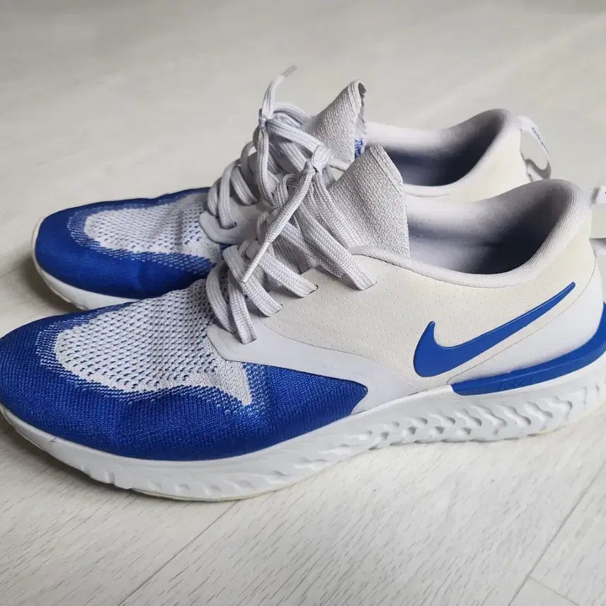 [BUNJANG] Nike Odyssey React Flyknit 2 Sneakers / 나이키 스니커즈