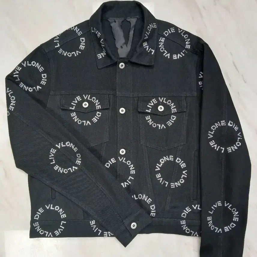 [BUNJANG] VLONE Denim Jacket L / [남녀공용] VLONE 브이론 블랙 스톤장식 데님 자켓 L 발망 아미리