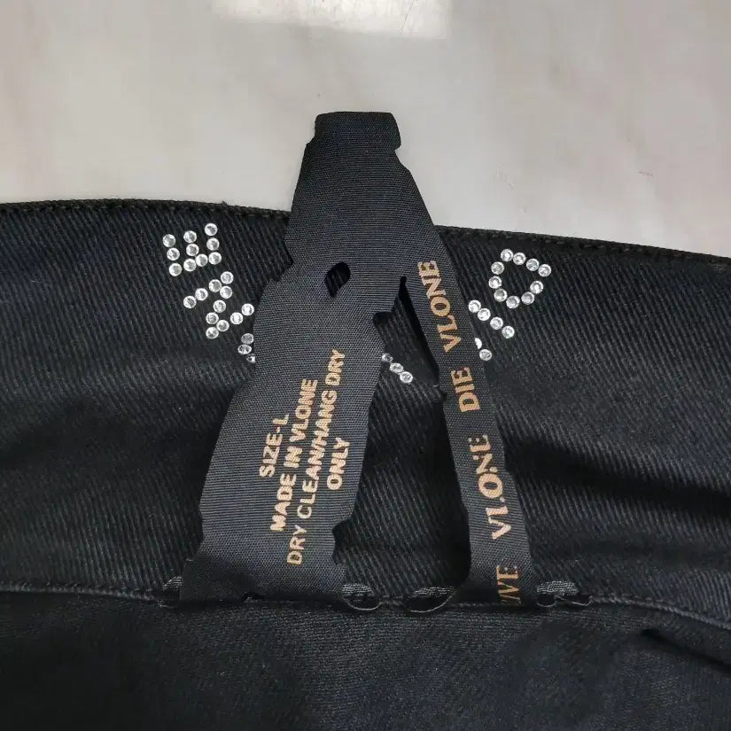 [BUNJANG] VLONE Denim Jacket L / [남녀공용] VLONE 브이론 블랙 스톤장식 데님 자켓 L 발망 아미리