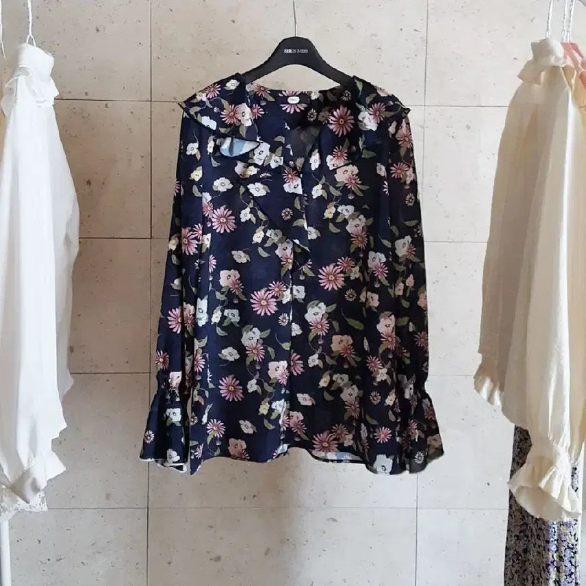 [BUNJANG] DEW E L Floral Chiffon Blouse / 듀엘 블라우스 프릴 플라워 쉬폰