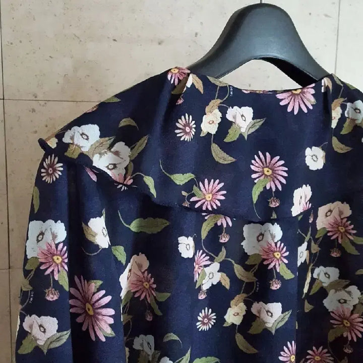 [BUNJANG] DEW E L Floral Chiffon Blouse / 듀엘 블라우스 프릴 플라워 쉬폰