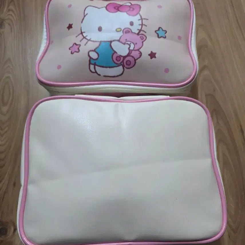 [BUNJANG] Sanrio Hello Kitty Pouch / 산리오 키티 파우치 정품