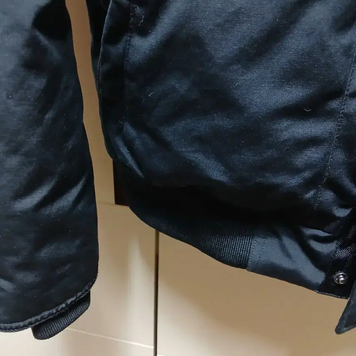 [BUNJANG] National Geographic Black Padded Jacket XL / 내셔널지오그래픽 블랙 패딩 점퍼105XL