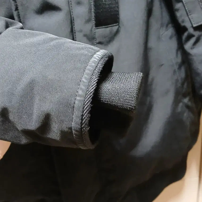 [BUNJANG] National Geographic Black Padded Jacket XL / 내셔널지오그래픽 블랙 패딩 점퍼105XL