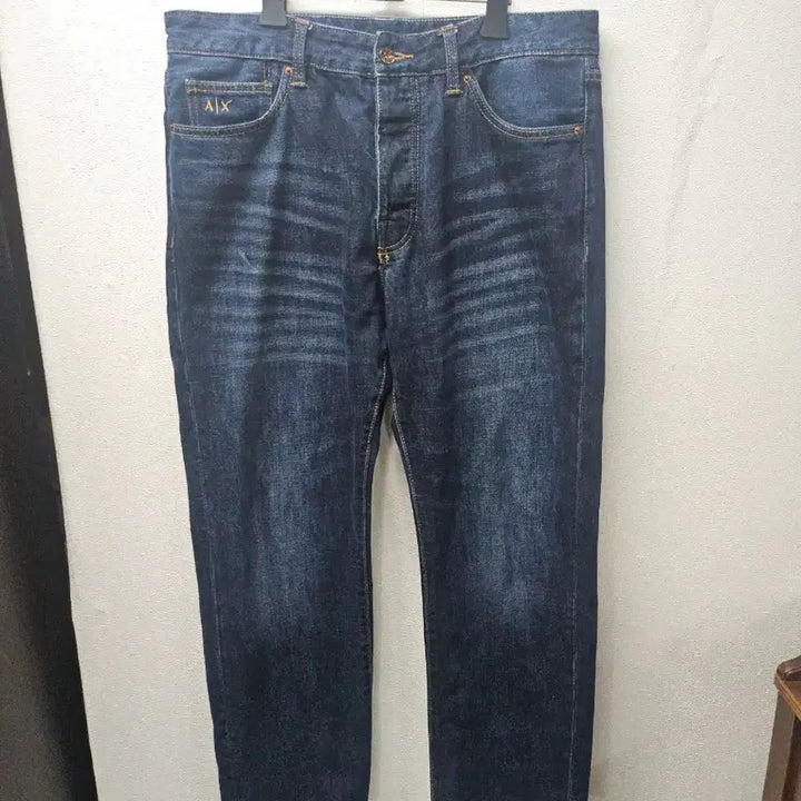 [SOLD OUT] 아르마니 익스체인지 J88 릴렉스드 스트레이트 31