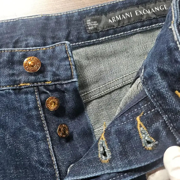[SOLD OUT] 아르마니 익스체인지 J88 릴렉스드 스트레이트 31
