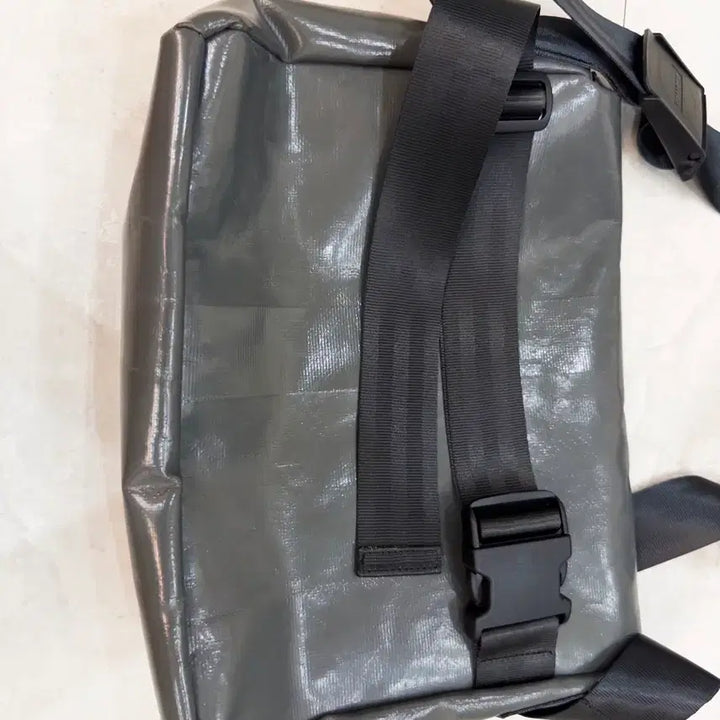 [BUNJANG] FREITAG Dexter Messenger Bag / 프라이탁 덱스터