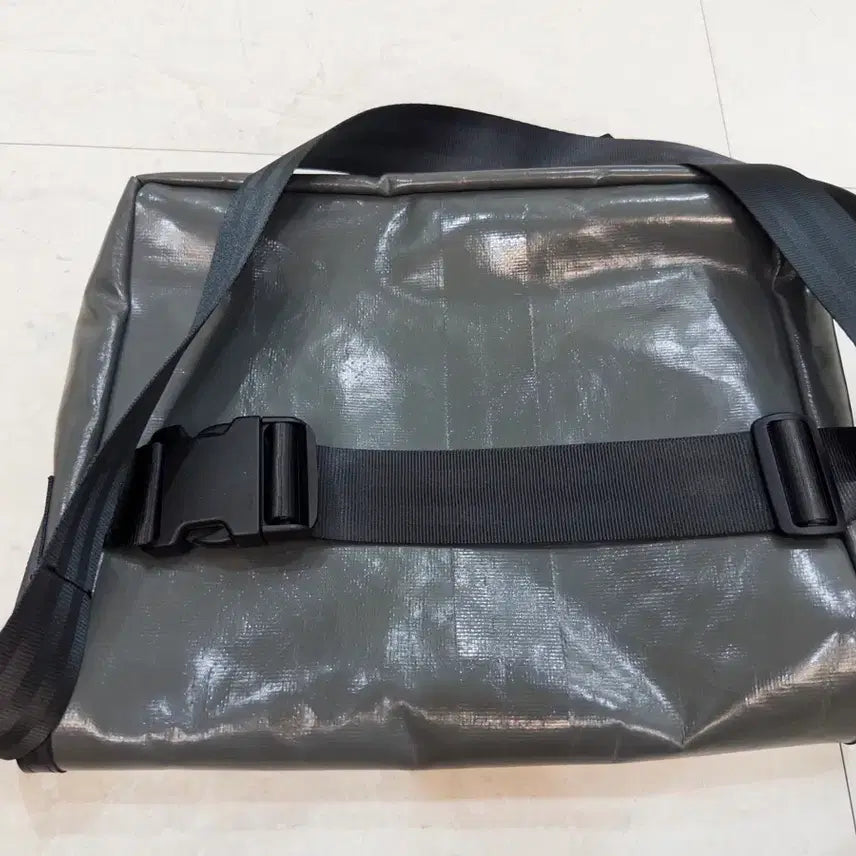 [BUNJANG] FREITAG Dexter Messenger Bag / 프라이탁 덱스터