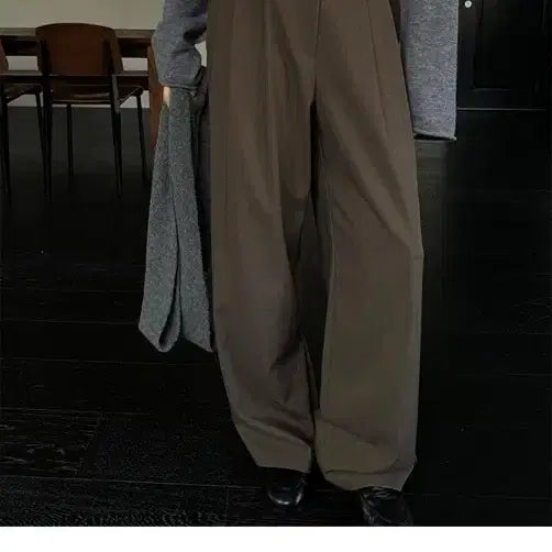 [BUNJANG] Kinda Beige Pinstuck Slacks (Moccha Brown, Long Version, Size L) / 킨다베이지 핀턱 슬랙스(모카브라운, 롱버전/L)
