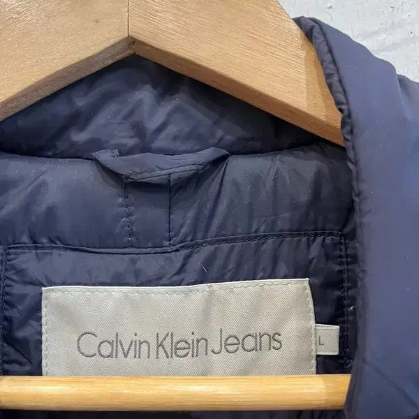 [BUNJANG] Calvin Klein Padded Bomber Jacket Navy L / 캘빈클라인 패디드 봄버자켓 네이비 L