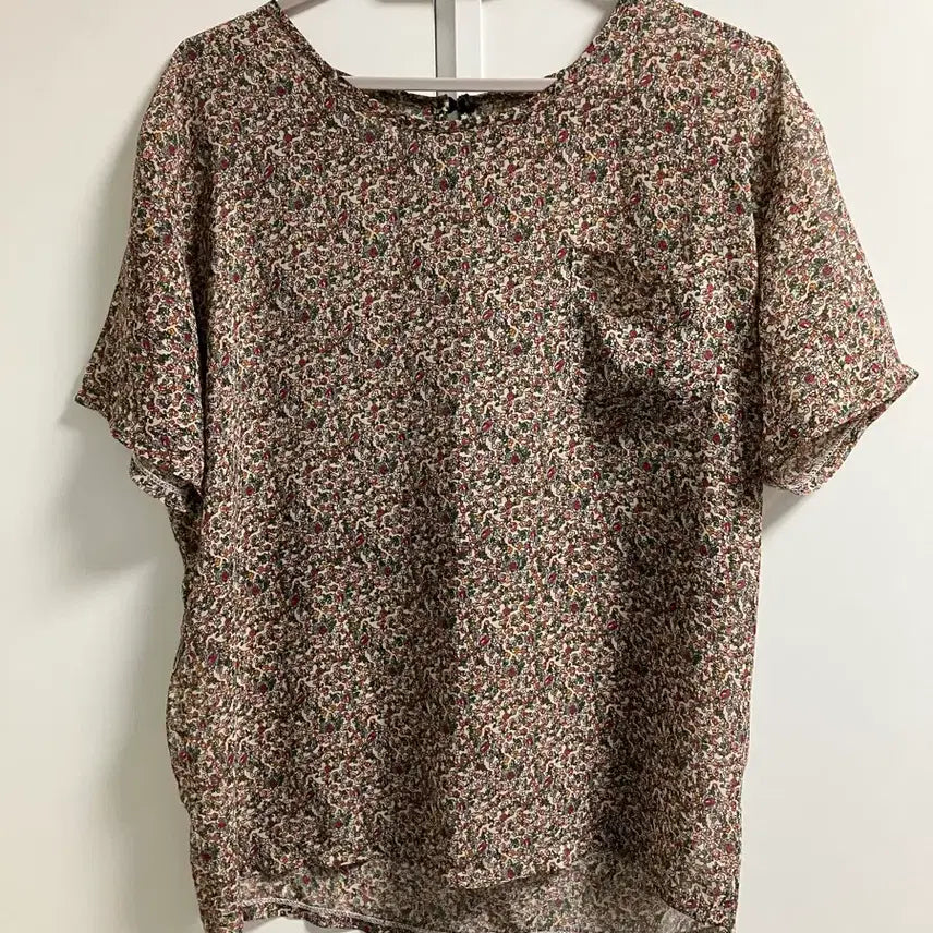[BUNJANG] FUR FUR Floral Pattern Blouse / 잔꽃무늬 반팔 블라우스