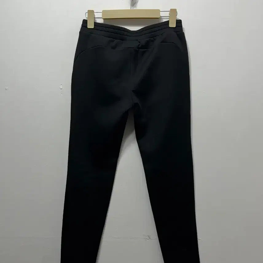 [BUNJANG] Descente Black Training Pants Women's S / 데상트 블랙 트레이닝 바지 여성 S