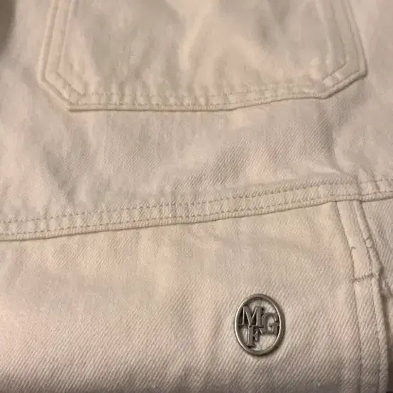 [BUNJANG] Marithe Stitch Point Pocket Denim Dress Ecru S / 마리떼  스티치 포인트 포켓 데님 원피스 에크루 s