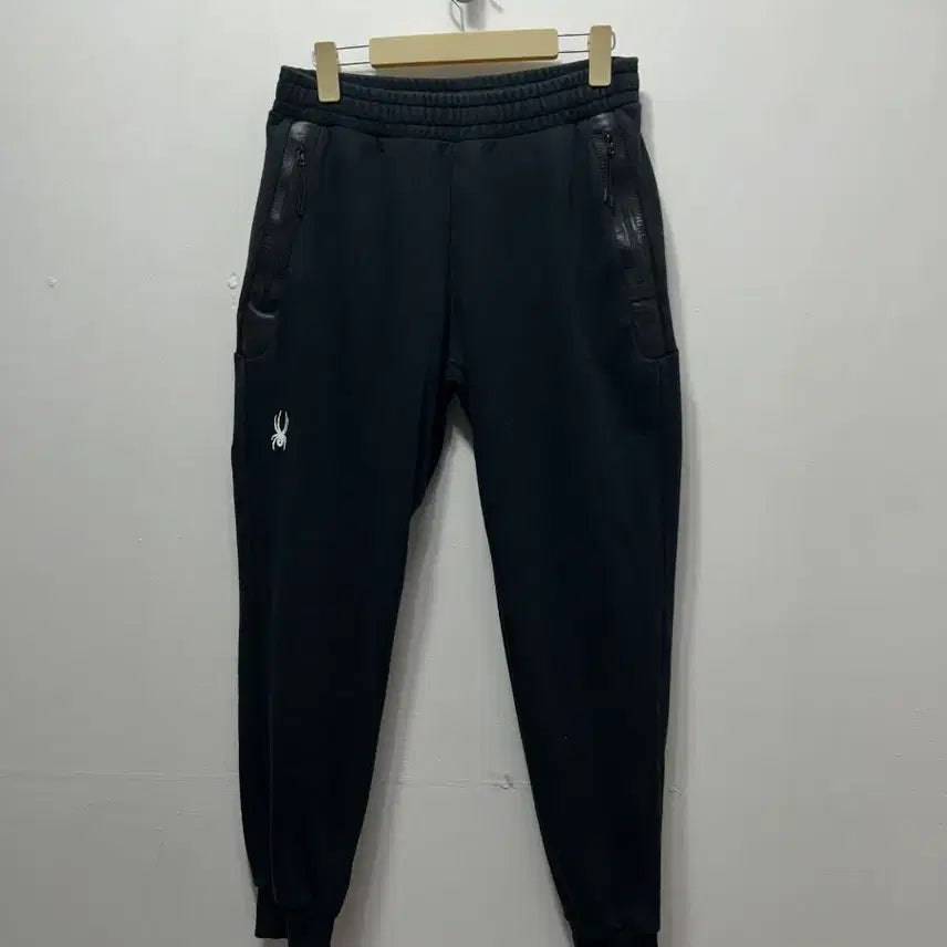 [BUNJANG] Spider Black Training Jogger Pants M / 스파이더 블랙 트레이닝 조거팬츠 M