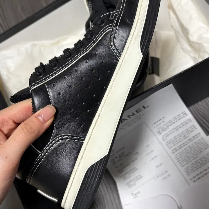[BUNJANG] Chanel Back Logo Black Leather Sneakers / [36.5] 샤넬 백로고 블랙 레더 스니커즈 백화점 풀셋