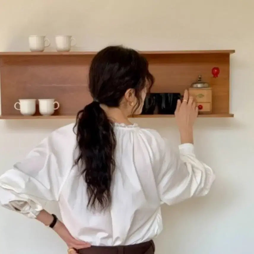 [BUNJANG] Frill Tie Blouse (Cream Ivory) / 프릴 타이 블라우스(크림아이보리)