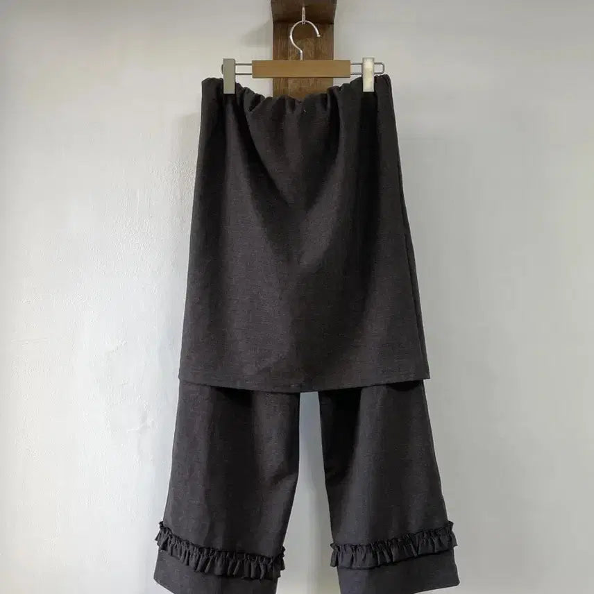 [BUNJANG] Kimahop Layered Skirt Pants / 김아홉 레이어드 스커트 팬츠