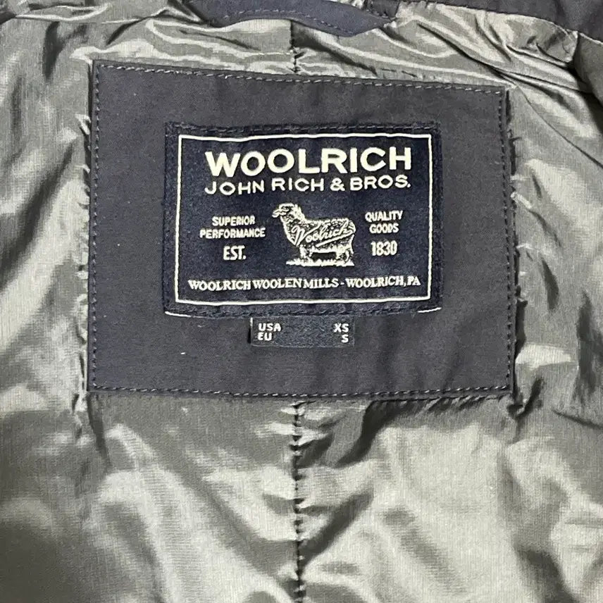 [BUNJANG] Woolrich Navy Lightweight Padded Jacket / 울리치 네이비 경량 패딩 자켓