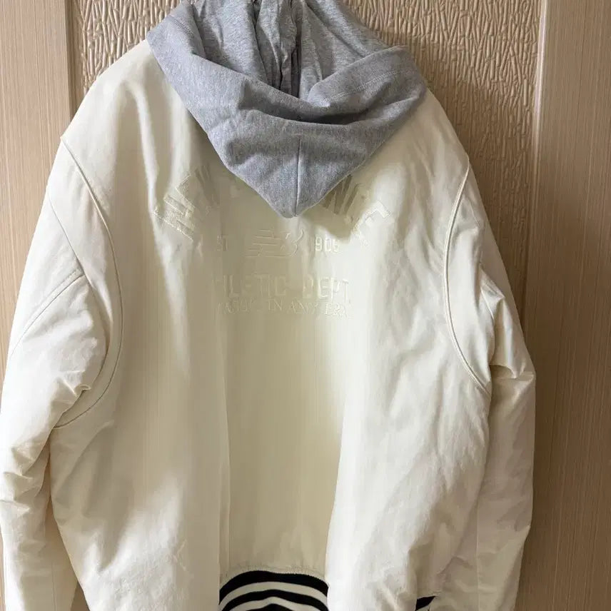 [BUNJANG] New Balance UNI Varsity Padded Jumper (Size L) / 뉴발란스 UNI 바시티 패딩점퍼 L