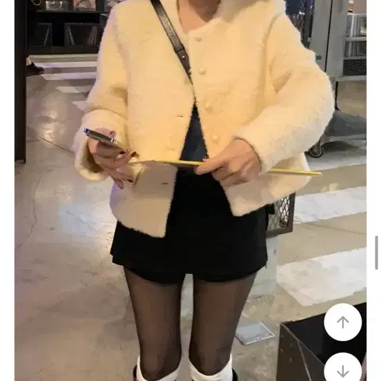 [BUNJANG] Young &amp; Rich Boucle Jacket / 영앤리치 베이부클 자켓