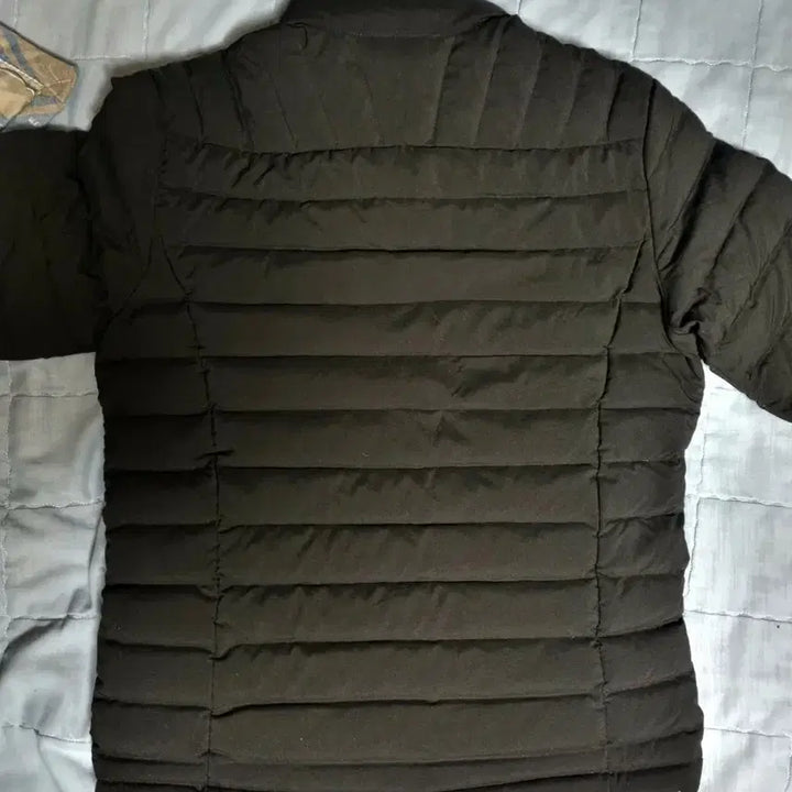 [BUNJANG] Nepa Black Lightweight Padding Jacket (M) / 네파 경량 패딩 블랙 여성(m)