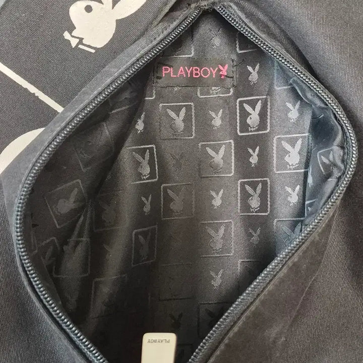 [BUNJANG] Playboy Monogram Sling Bag / [ARCHIVE] 00's Playboy Old-school 슬링백