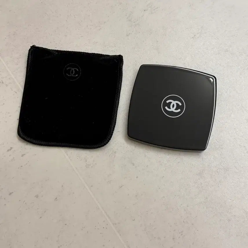 [BUNJANG] Chanel Double Facettes Mirror / 샤넬 손거울 (미사용)