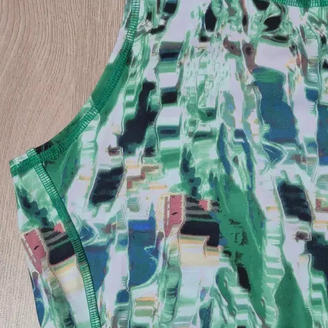 [BUNJANG] Nike S Cropped Tank Top Green / 나이키 S 사이즈 크롭 탱크탑 패턴 녹색 그린 초록