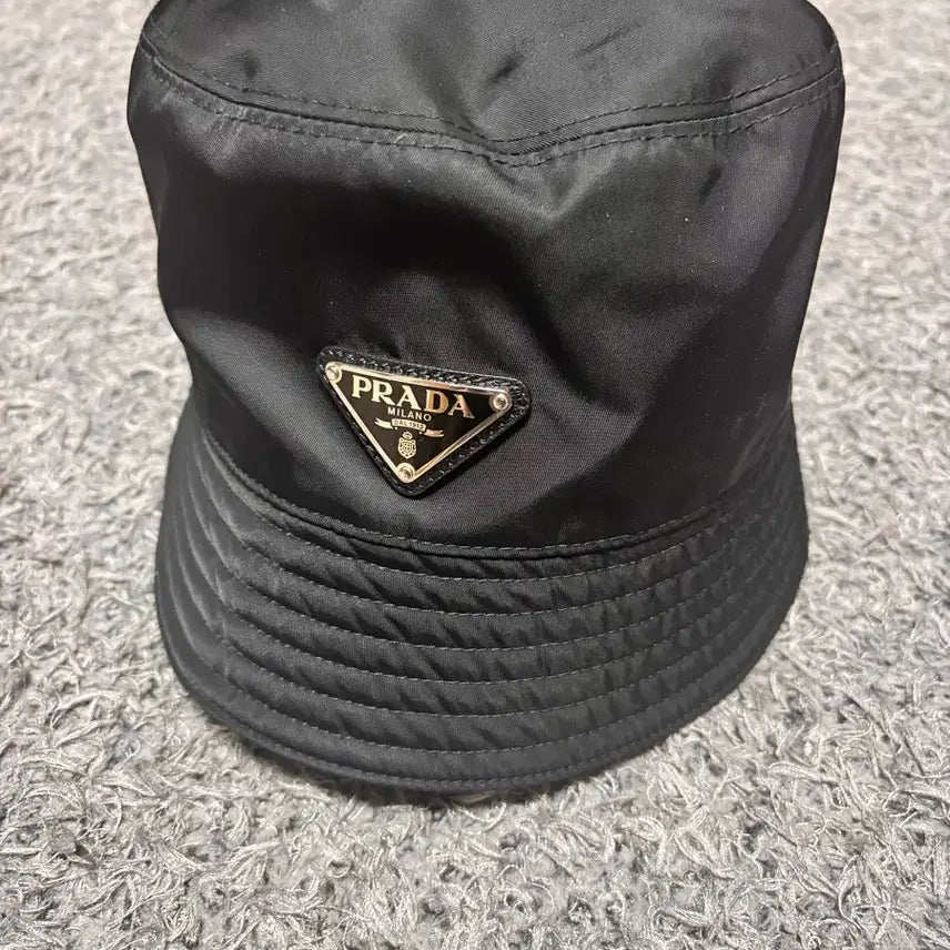 [BUNJANG] Prada Re-Nylon Bucket Hat / 프라다 리나일론 버킷햇 프라다 모자