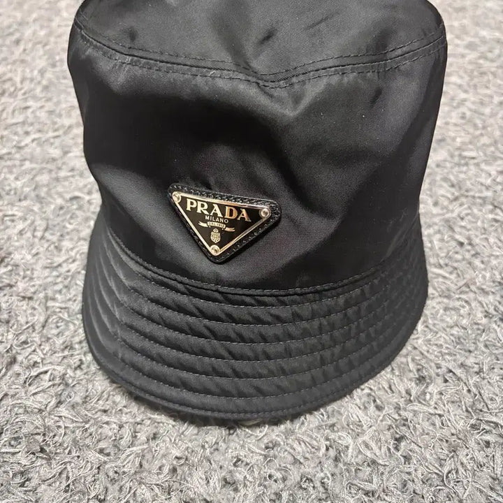 [BUNJANG] Prada Re-Nylon Bucket Hat / 프라다 리나일론 버킷햇 프라다 모자