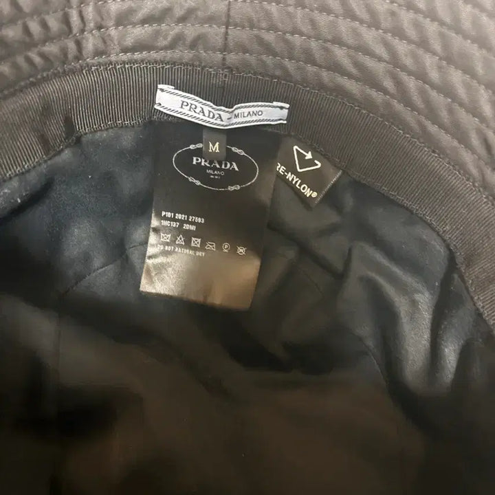 [BUNJANG] Prada Re-Nylon Bucket Hat / 프라다 리나일론 버킷햇 프라다 모자