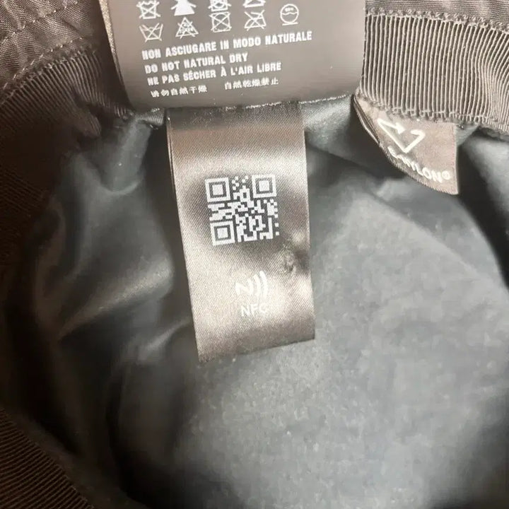 [BUNJANG] Prada Re-Nylon Bucket Hat / 프라다 리나일론 버킷햇 프라다 모자