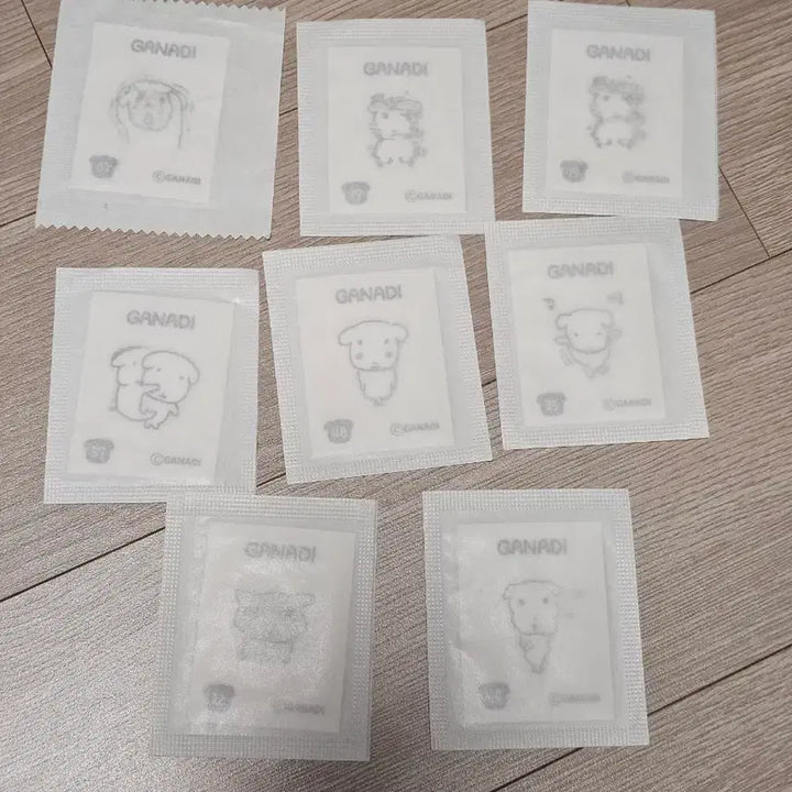 [BUNJANG] Ganadi Ttibuseel Bundle Set / 가나디 띠부씰 일괄 판매