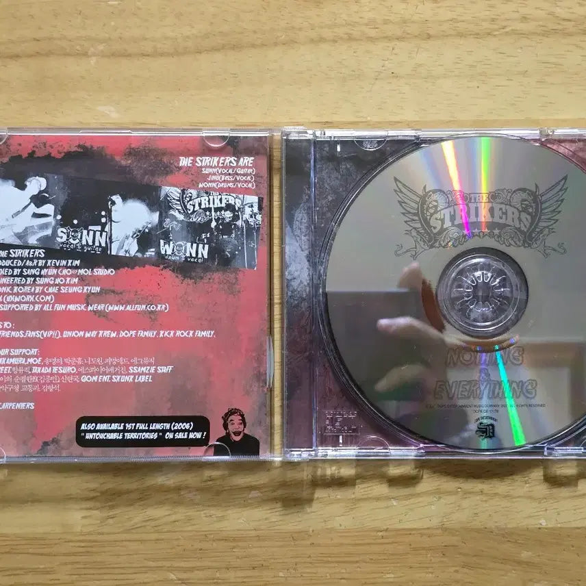 [BUNJANG] The Strikers Nothing &amp; Everything CD Album / CD 음반 The Strikers  Nothing &amp; Everything