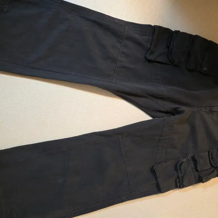 [BUNJANG] Polytelu Vintage Cargo Pants Charcoal / [4] 폴리테루 빈티지 멀티 카고 팬츠 차콜