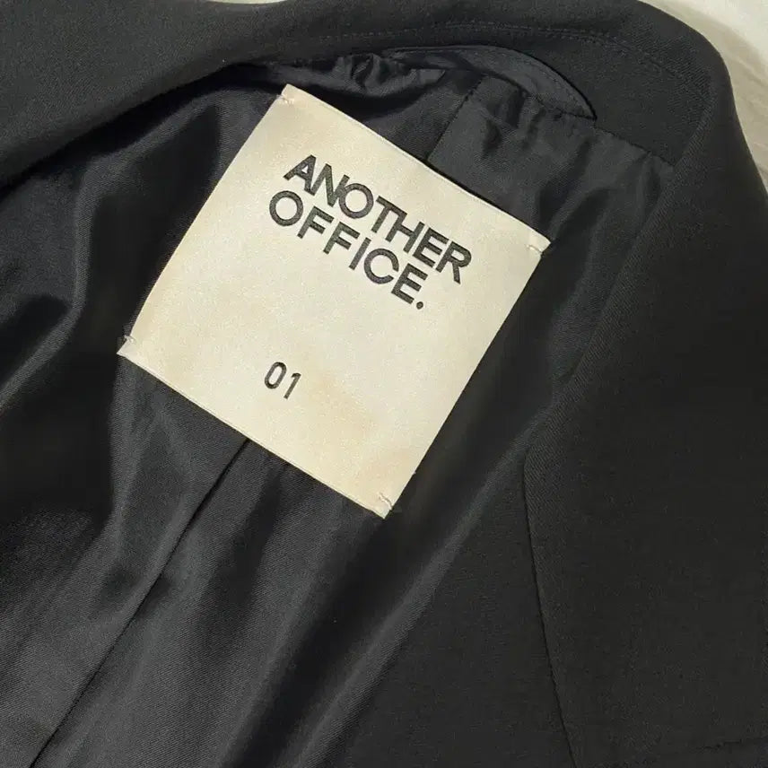 [BUNJANG] Another Office 23AW Graphite Set-up / 어나더오피스 23aw 셋업