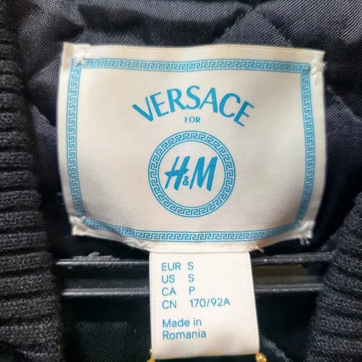 [BUNJANG] Versace x H&M Kanye West Velvet Star Jacket / 정품 베르사체 X H&M 칸예웨스트 벨벳 스타장 (한정판)