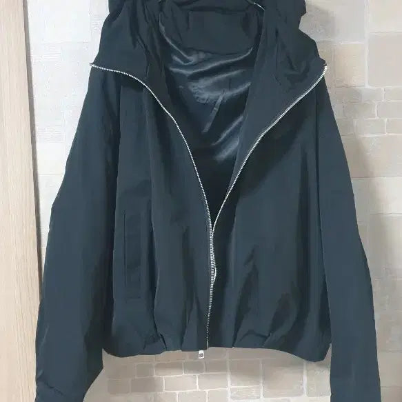 [BUNJANG] Black Short Jumper (New) / 여성 검정숏잠바(새옷)